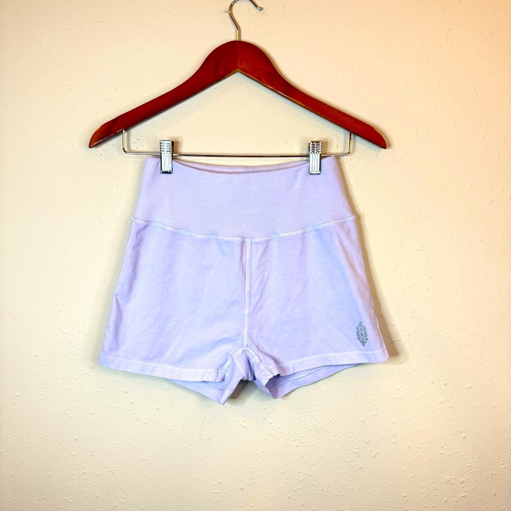 Free People Movement Women’s Pull On Lilac Shorts Size Small NEW